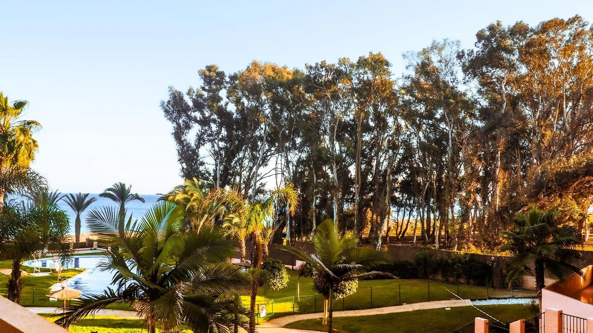 Cn-340 Suites Estepona Apartamento