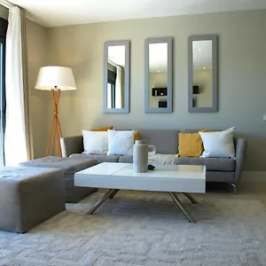luxurious-apartment-in-beautiful-settings.1costadelsol.com/