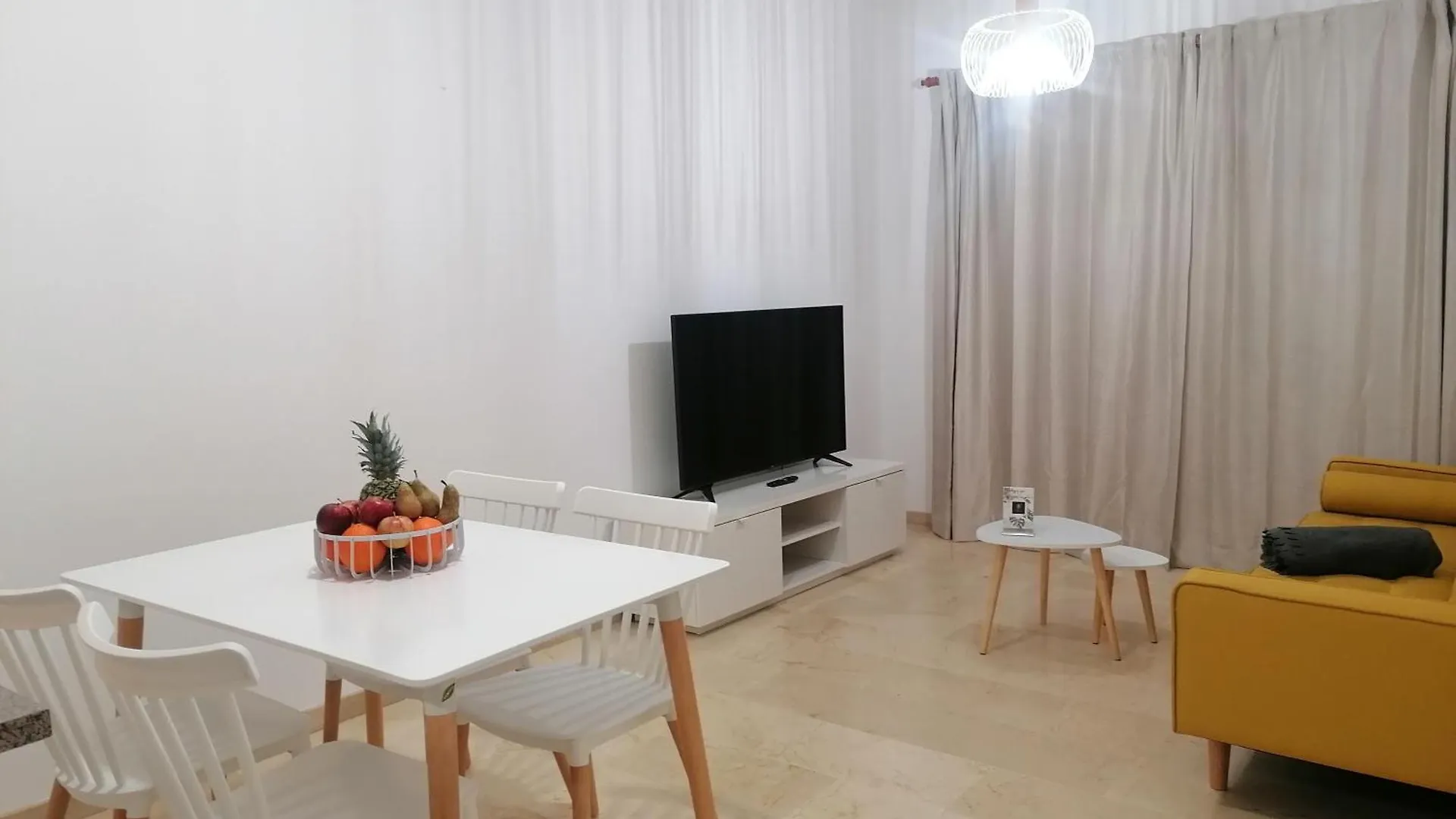 Cn-340 Suites Estepona Appartamento