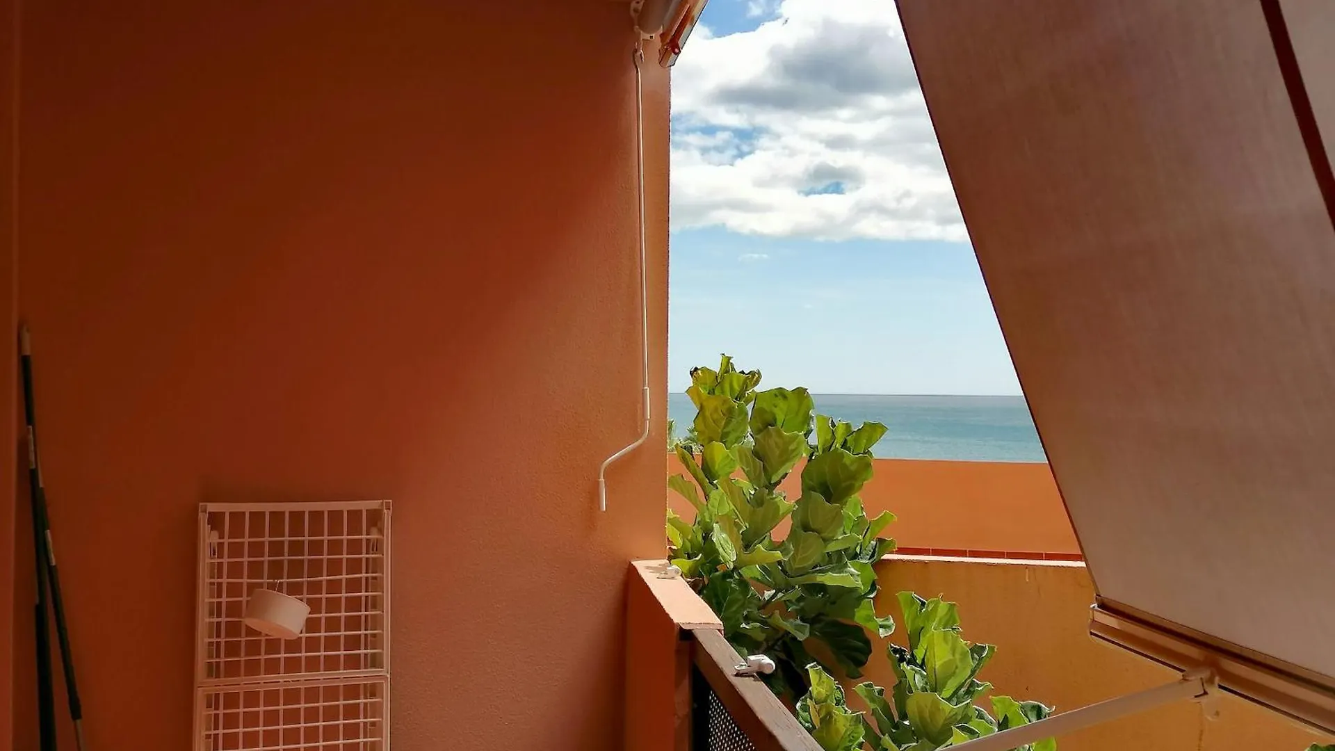 Cn-340 Suites Estepona Apartment